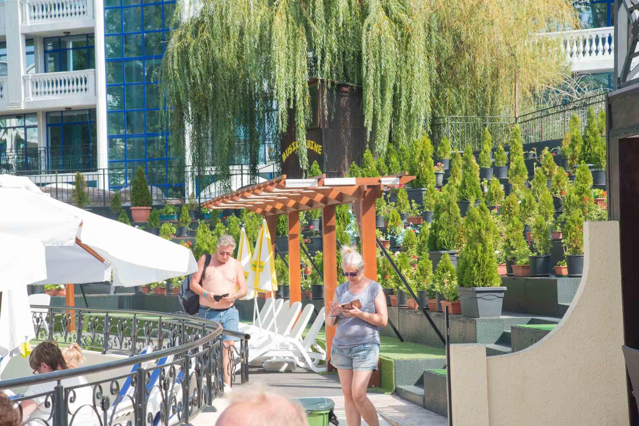 Das Club Hotel Pantai Sunny Bagian luar foto