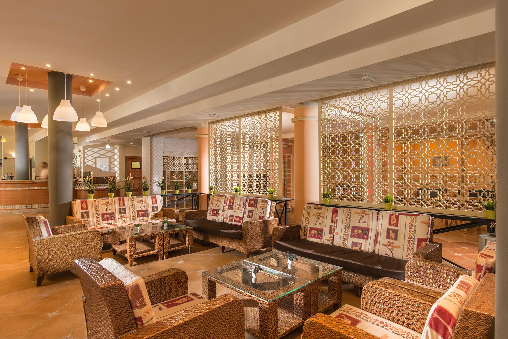 Das Club Hotel Pantai Sunny Bagian luar foto